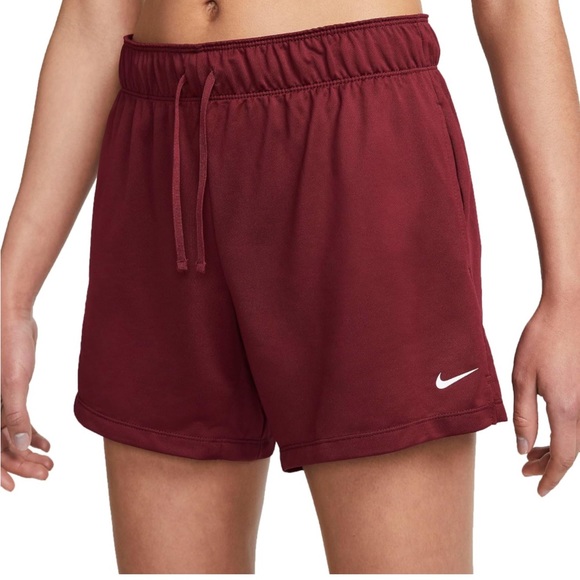 Nike Pants - NWT Womens Nike 10k running shorts